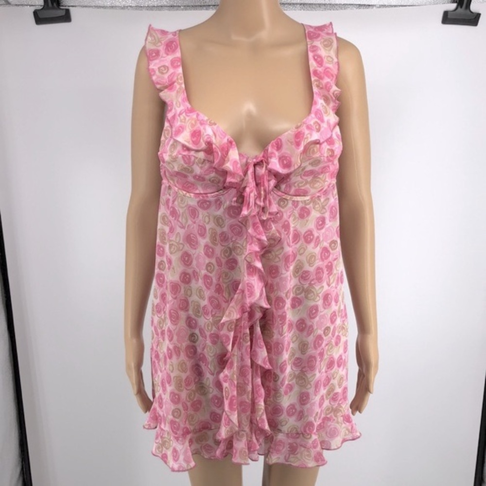 Avenue feminine pink floral ruffle chemise Size 14 16